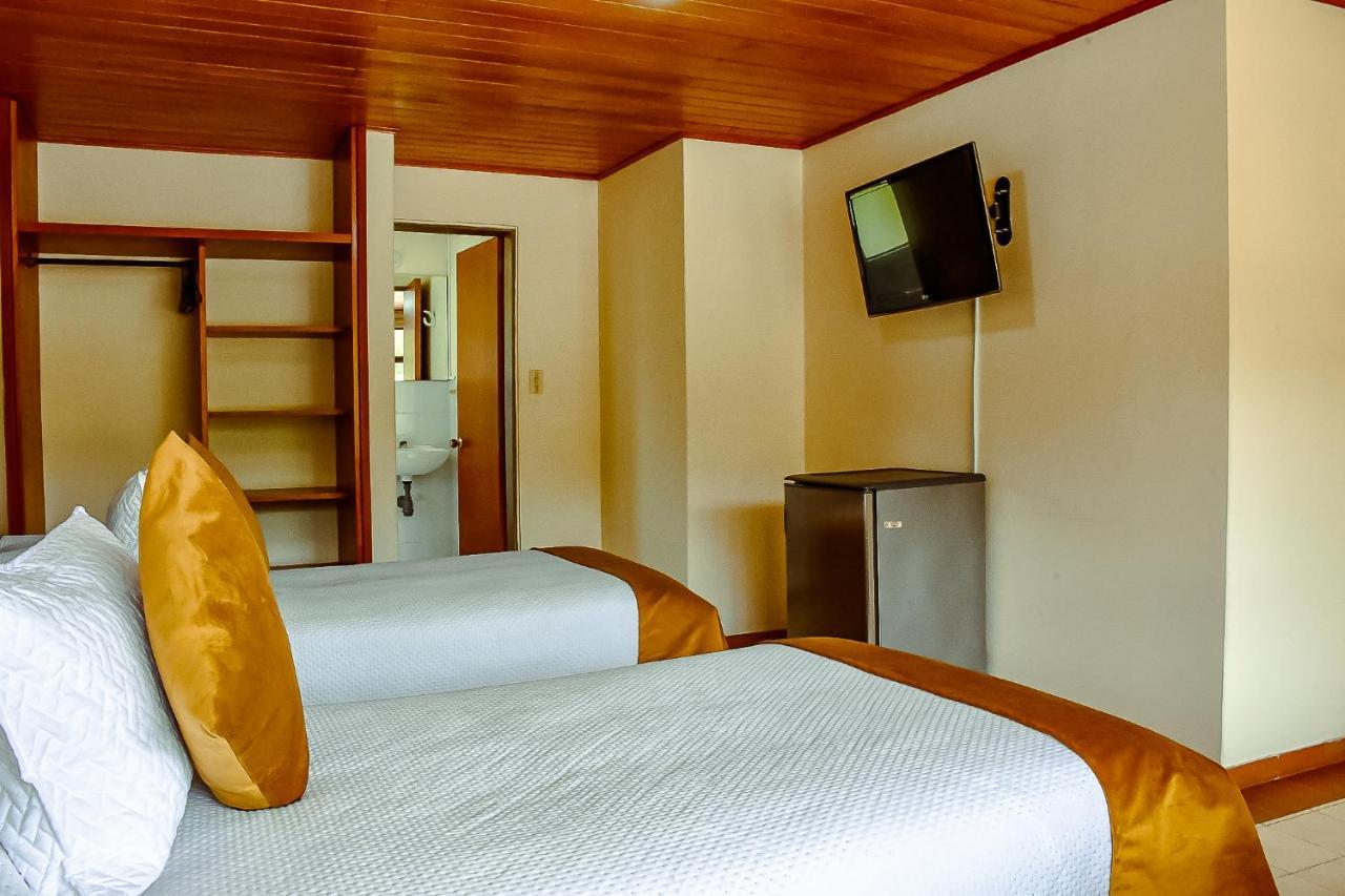 Hotel Villa Vianney Paipa Eksteriør billede