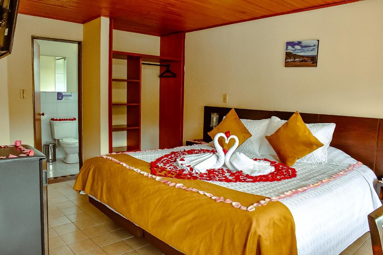 Hotel Villa Vianney Paipa Eksteriør billede
